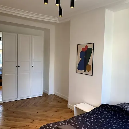 Moderne Place Saint Marc